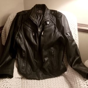 Mens Black leather coat/jacket  Size XL